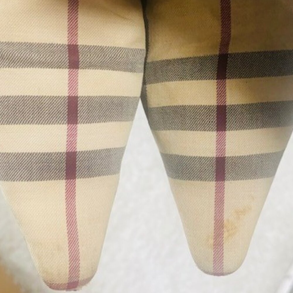 Authentic Burberry - Picture 3 of 9